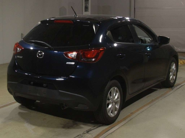 MAZDA DEMIO 2015
