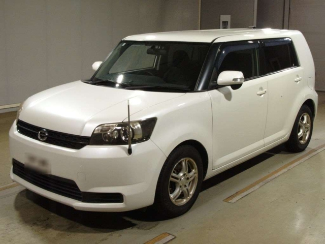 TOYOTA COROLLA RUMION 2010