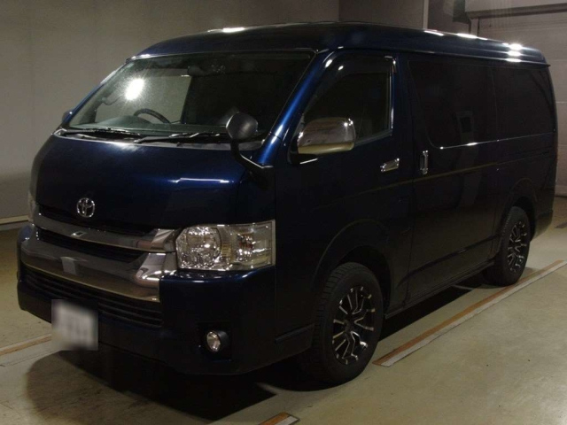 TOYOTA HIACE 2016