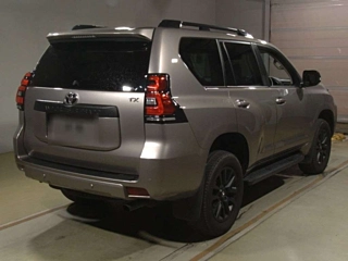 TOYOTA LAND CRUISER PRADO 2022