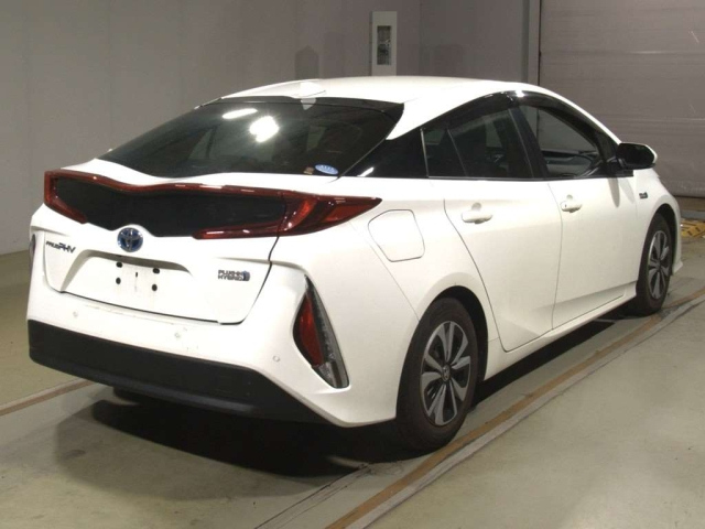 TOYOTA PRIUS PHV 2019