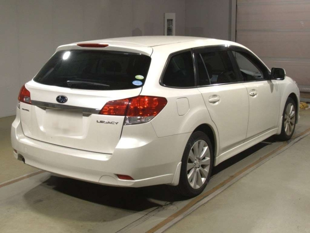SUBARU LEGACY 2010