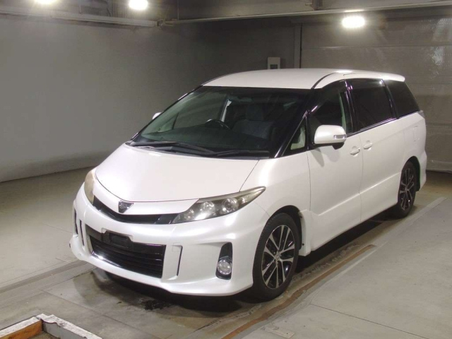 TOYOTA ESTIMA 2013