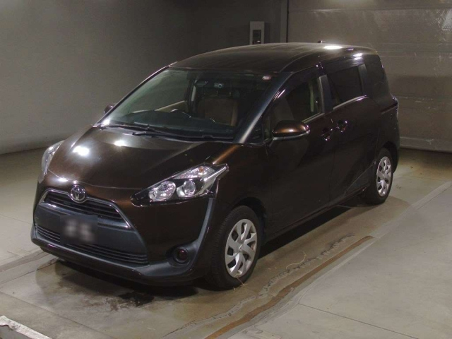 TOYOTA SIENTA 2016
