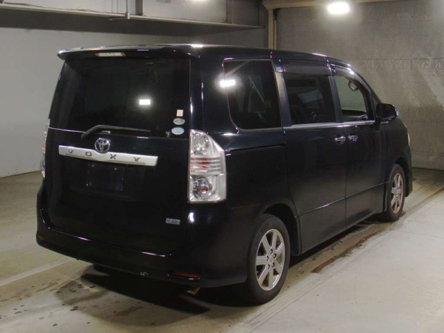 TOYOTA VOXY 2008