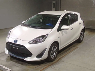TOYOTA AQUA 2019