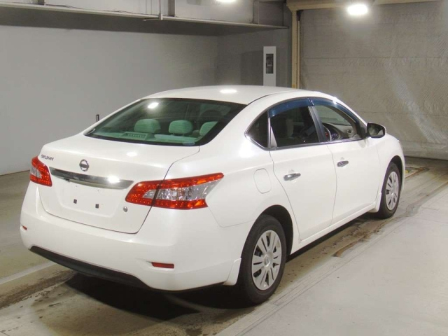 NISSAN SYLPHY 2012