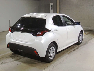 TOYOTA YARIS 2025