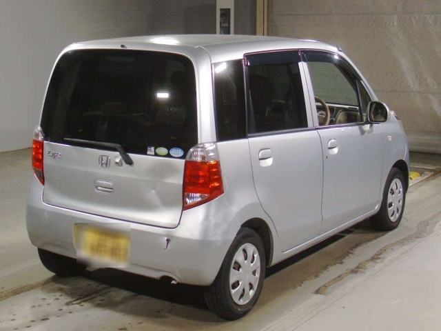 HONDA LIFE 2011