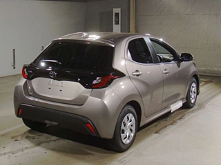 TOYOTA YARIS 2025