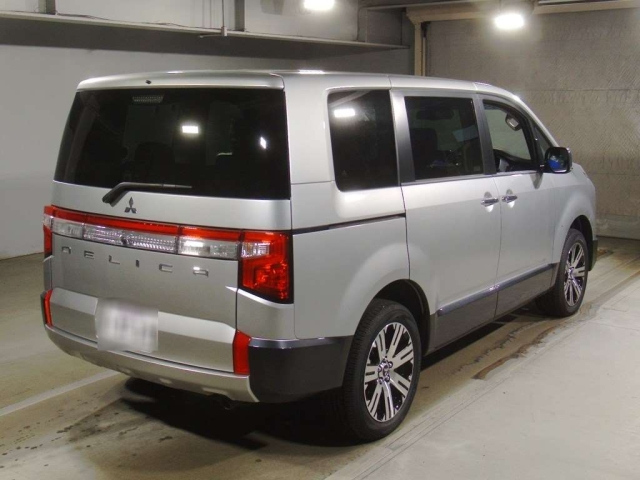 MITSUBISHI DELICA D5 2024