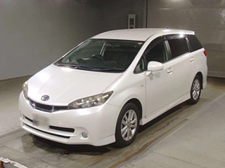TOYOTA WISH 2010