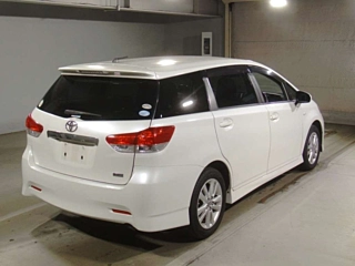 TOYOTA WISH 2010