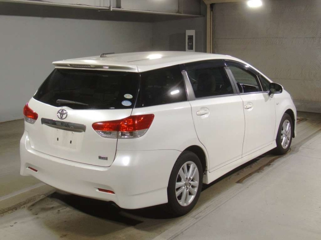 TOYOTA WISH 2009