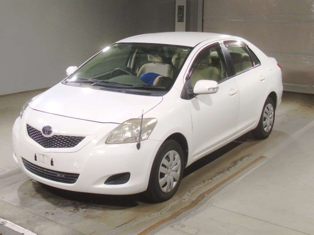TOYOTA BELTA 2010