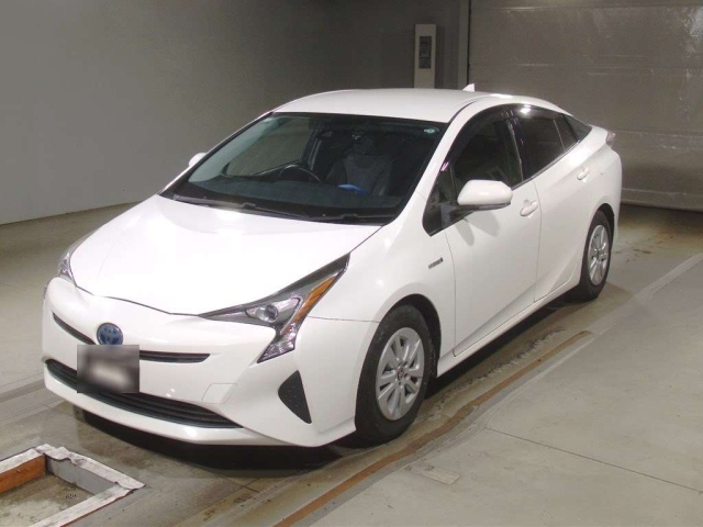 TOYOTA PRIUS 2016