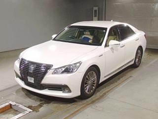 TOYOTA CROWN 2013