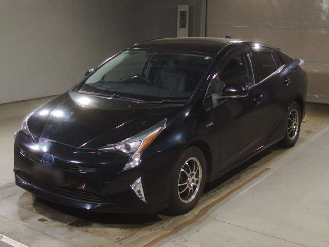 TOYOTA PRIUS 2015