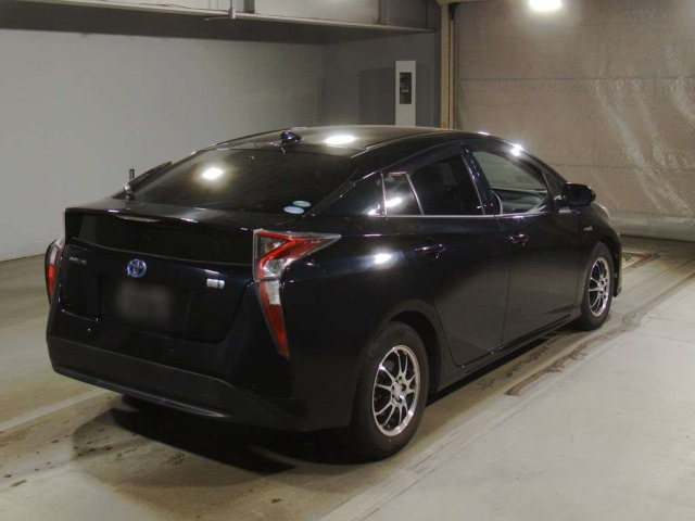 TOYOTA PRIUS 2015