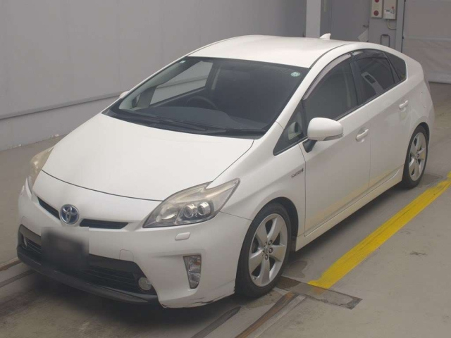 TOYOTA PRIUS 2013