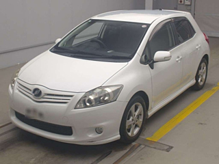 TOYOTA AURIS 2012