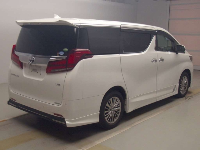 TOYOTA ALPHARD 2018