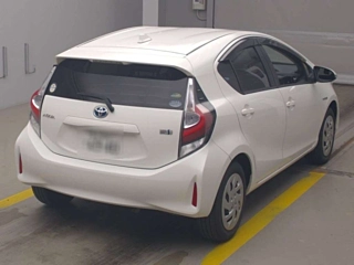 TOYOTA AQUA 2019