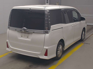 TOYOTA VOXY 2016