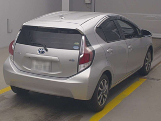 TOYOTA AQUA 2016