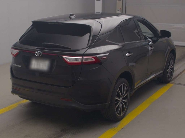 TOYOTA HARRIER 2019