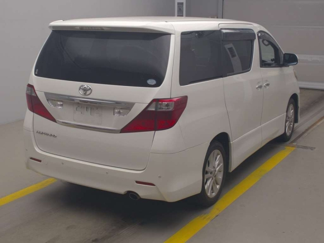 TOYOTA ALPHARD 2010