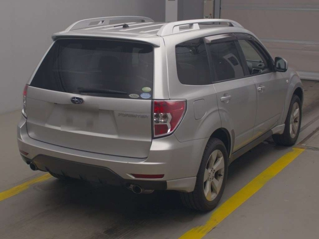 SUBARU FORESTER 2010