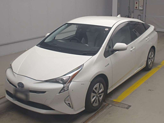 TOYOTA PRIUS 2016