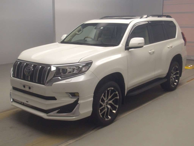 TOYOTA LAND CRUISER PRADO 2023
