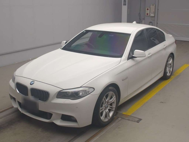 BMW 5 SERIES 2012