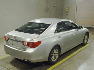 TOYOTA MARK X 2010