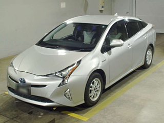 TOYOTA PRIUS 2016