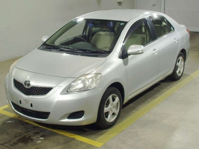 TOYOTA BELTA 2011