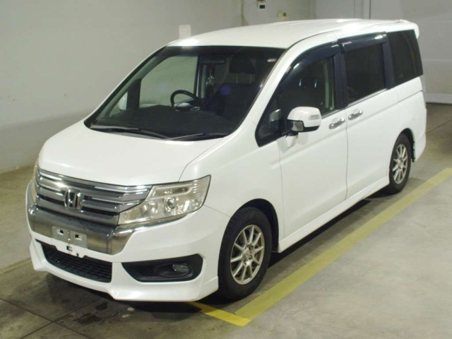 HONDA STEP WAGON 2012