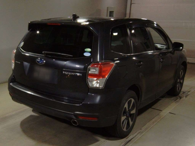 SUBARU FORESTER 2017