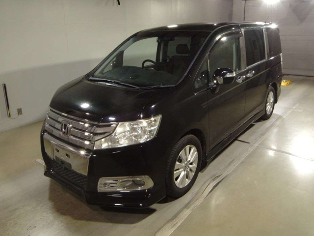 HONDA STEP WAGON 2012