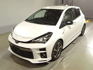 TOYOTA VITZ 2018
