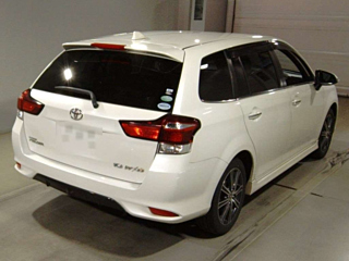 TOYOTA COROLLA FIELDER 2015