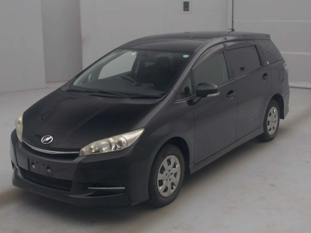 TOYOTA WISH 2012
