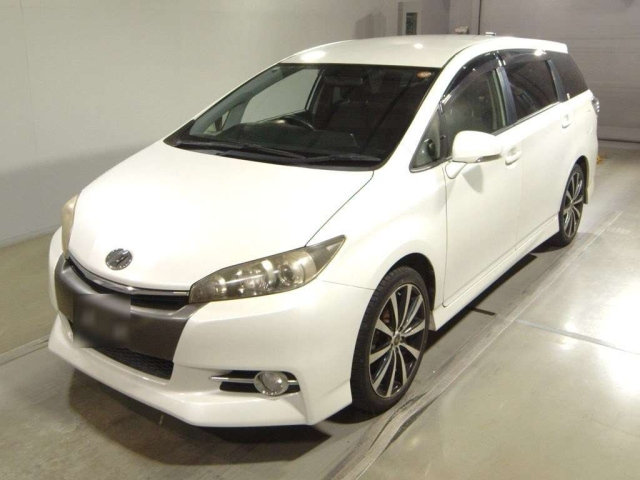 TOYOTA WISH 2014