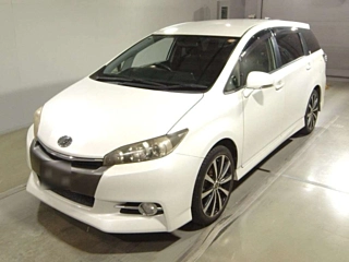 TOYOTA WISH 2014