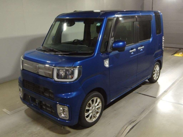 DAIHATSU WAKE 2016
