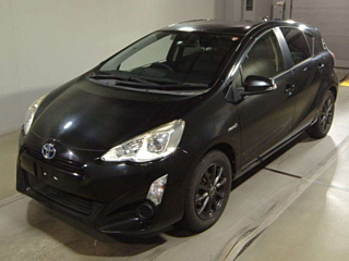 TOYOTA AQUA 2015