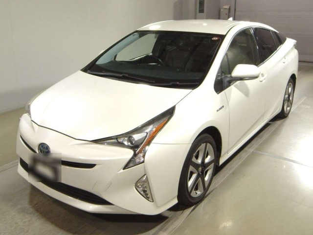 TOYOTA PRIUS 2016