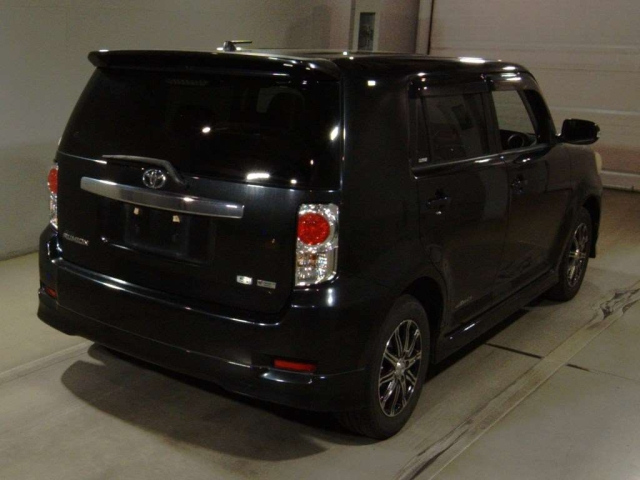TOYOTA COROLLA RUMION 2012